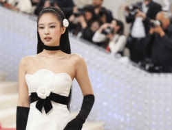 Jenny BLACKPINK telah mengungkapkan persiapannya untuk Met Gala 2023