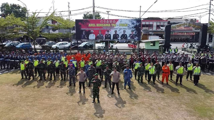 Personel-TNI-dan-Polri-di-Wilayah-Tegal-Gelar-Apel-Kesiapsiagaan-Tanggap-Bencana-Alam